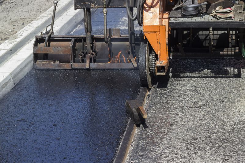 Benefits Of Commercial Asphalt Paving For High-Traffic Properties